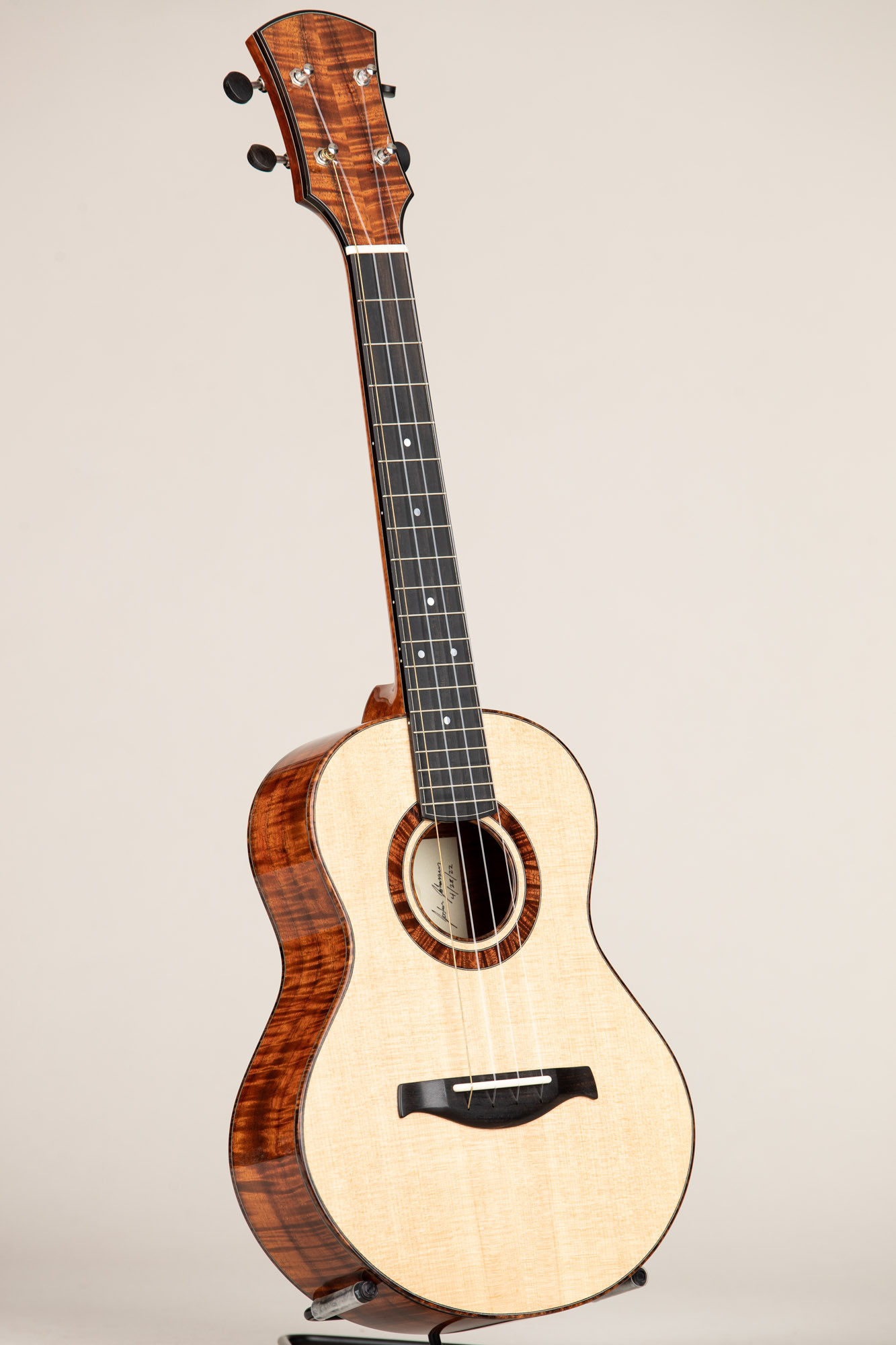 Johansen Custom Spruce Koa Tenor Review 2024