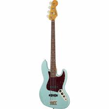 Best Beginner Bass Guitars